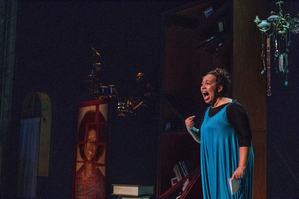 Photo Flash: First Look at Cleveland Public Theatre's YA MAMA Image