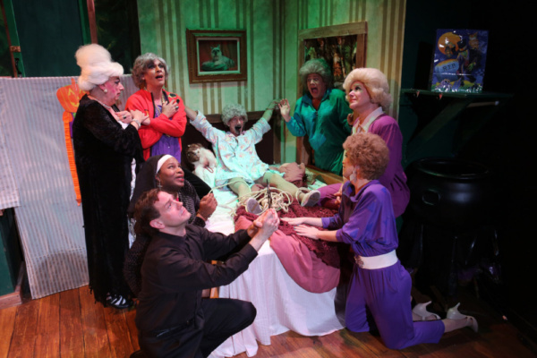 Photo Flash: Inside Hell In A Handbag's THE GOLDEN GIRLS: BEA AFRAID! - The Halloween Edition Image