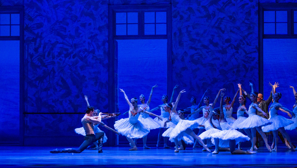 Photo Flash: First Look at Joffrey Ballet's SWAN LAKE 
