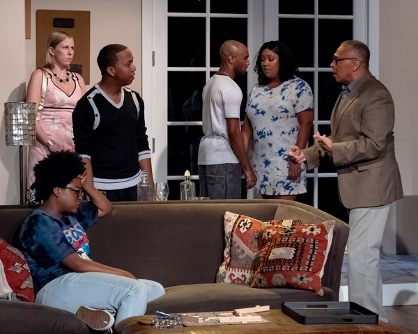 Photo Flash: Fells Point Corner Theatre Stages STICK FLY Image