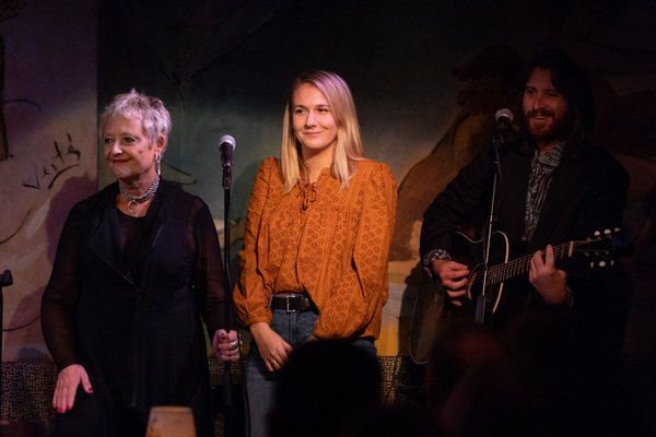 Photo Flash: Michael McDonald Makes Cafe Carlyle Debut! Image