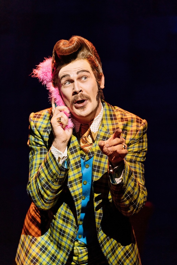 Photo Flash: First Look at Hayden Tee, Gina Beck, and the New Cast of Royal Shakespeare Company's MATILDA Image