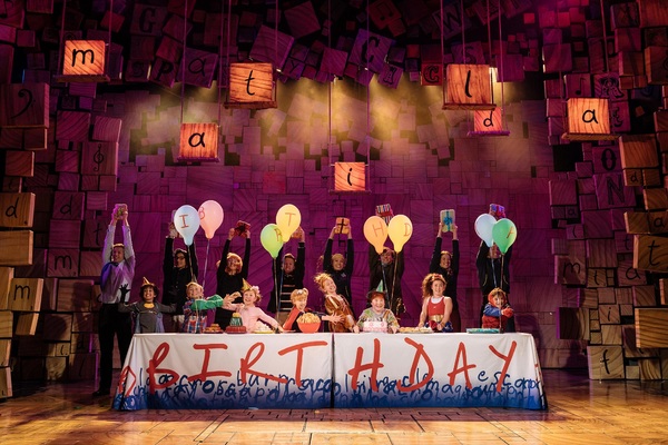 Photo Flash: First Look at Hayden Tee, Gina Beck, and the New Cast of Royal Shakespeare Company's MATILDA Image