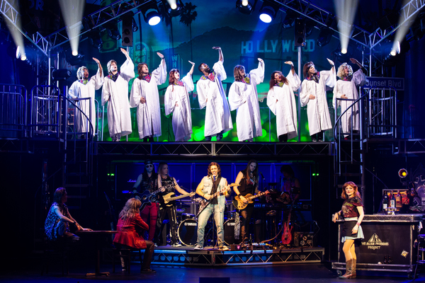 Photo Flash: First Look at ROCK OF AGES National Tour Image