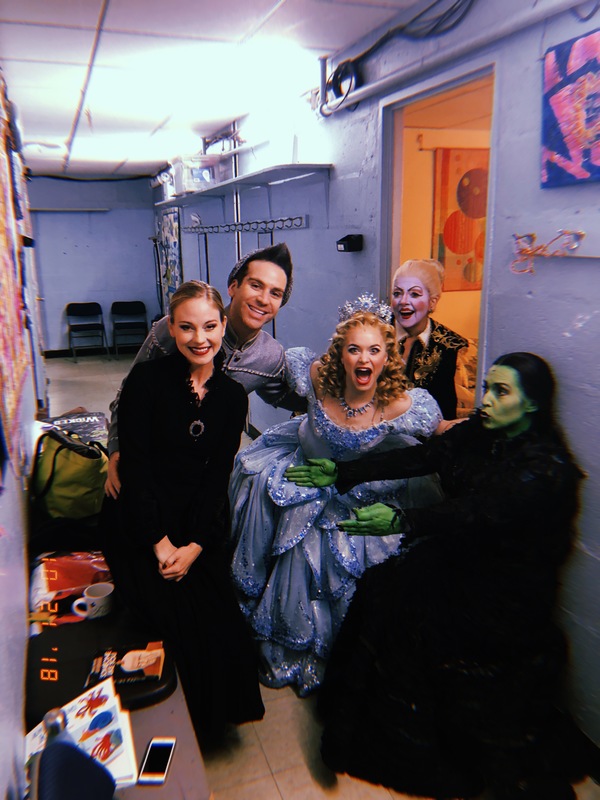 BWW Exclusive: One Short Day with WICKED's Amanda Jane Cooper! Image