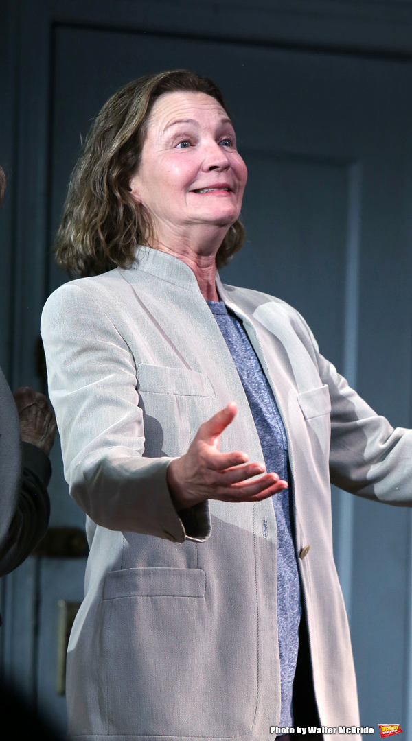 Photo Coverage: The Cast of THE WAVERLY GALLERY Takes Their Opening Night Bows Image