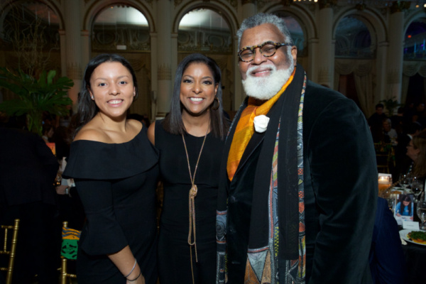 Nikki and Lori Stokes with author and restauranteur, Alexander Smalls Photo