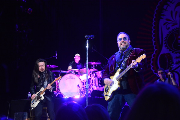 Photo Coverage: THE MAVERICKS Play Tarrytown Music Hall 