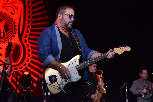 Photo Coverage: THE MAVERICKS Play Tarrytown Music Hall Image