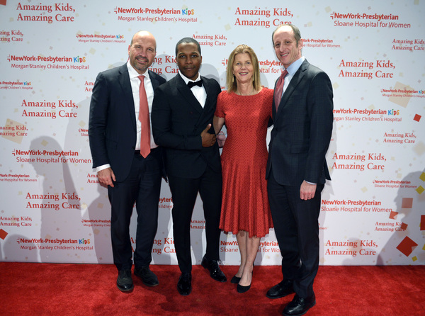 Photo Flash: Leslie Odom, Jr. Performs at NewYork-Presbyterian's Amazing Kids, Amazing Care Dinner Image