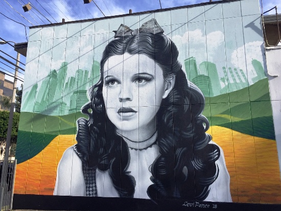Theatre West and Artist Levi Ponce Celebrate Judy Garland in New Mural 