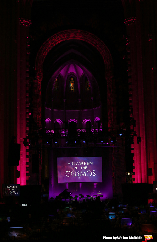 Photo Coverage: Inside Bette Midler's Annual HULAWEEN - 'In the Cosmos' Image