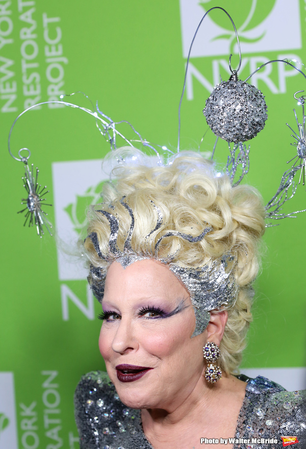 Photo Coverage: Inside Bette Midler's Annual HULAWEEN - 'In the Cosmos' Image