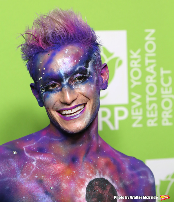 Photo Coverage: Inside Bette Midler's Annual HULAWEEN - 'In the Cosmos' Image