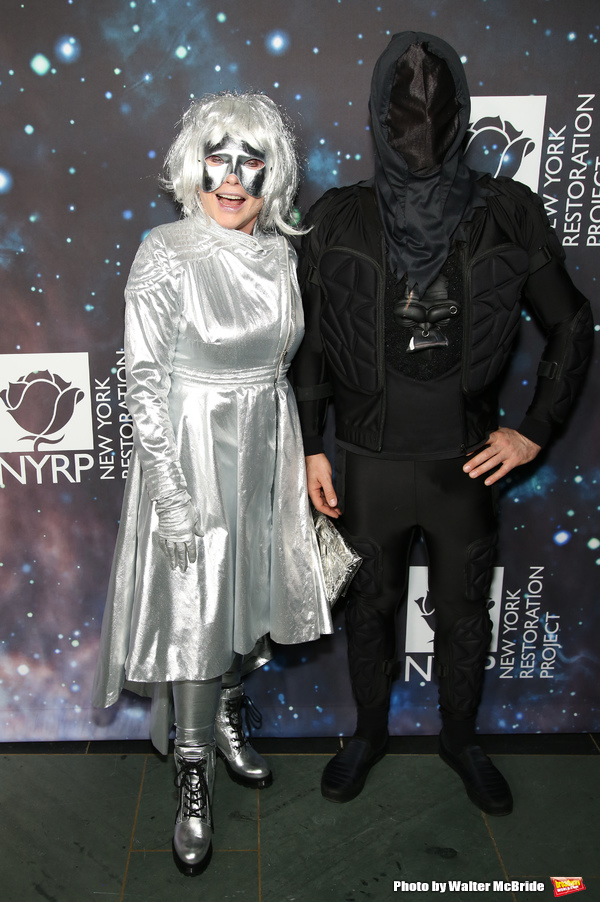 Photo Coverage: Inside Bette Midler's Annual HULAWEEN - 'In the Cosmos' Image