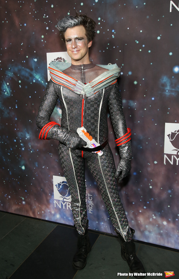 Photo Coverage: Inside Bette Midler's Annual HULAWEEN - 'In the Cosmos' Image