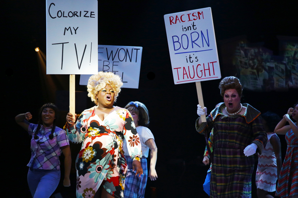 Altamiece Carolyn Cooper (Motormouth Maybelle), Blake Hammond (Edna Turnblad), and th Photo