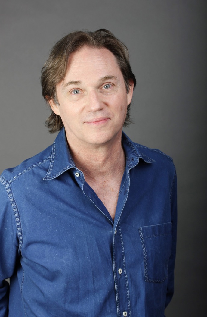 Richard Thomas Stars in A MUSICAL CHRISTMAS CAROL at the CLO Image