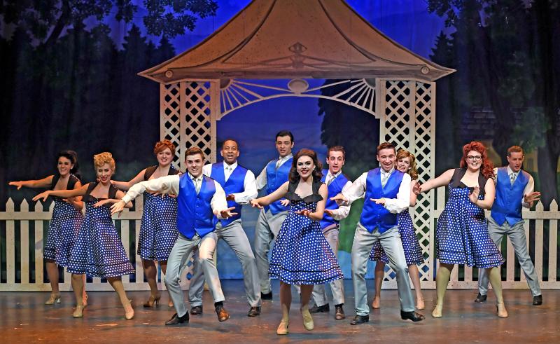 Review: IRVING BERLIN'S HOLIDAY INN Kicks Off The Holiday Season With Style at Cumberland County Playhouse 