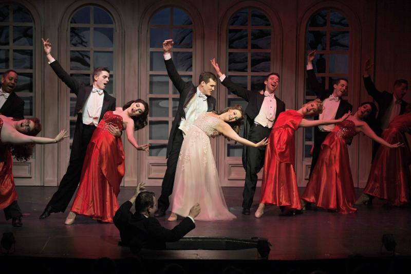 Review: IRVING BERLIN'S HOLIDAY INN Kicks Off The Holiday Season With Style at Cumberland County Playhouse 
