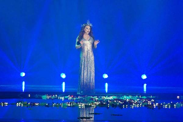 Get a First Look of HYMN: Sarah Brightman In Concert from Fathom Events, in Theaters 11/8 Image