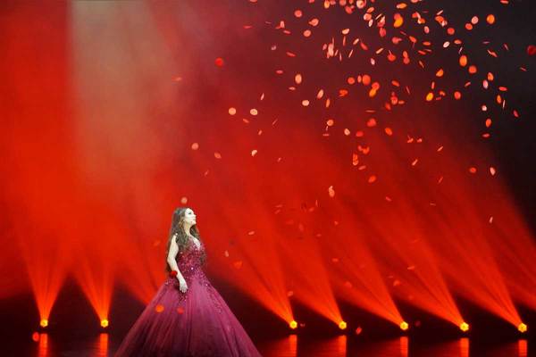Get a First Look of HYMN: Sarah Brightman In Concert from Fathom Events, in Theaters 11/8 Image