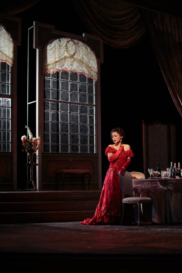 Photo Flash:: Get A First Look At Opera Colorado's LA TRAVIATA Image
