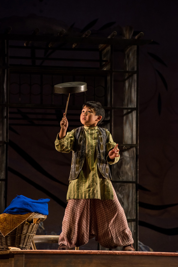 Photo Flash: A THOUSAND SPLENDID SUNS at Seattle Rep Image