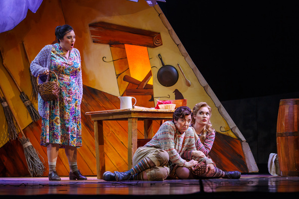 Photo Flash: Pittsburgh Opera Continues 80th Season With HANSEL & GRETEL Image