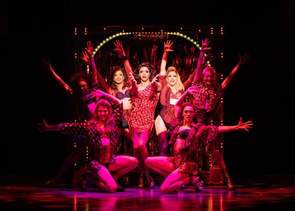 Photo Flash: Exclusive First Look At KINKY BOOTS On Tour! Image