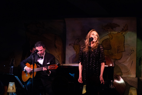 Photo Flash: John Pizzarelli & Jessica Molaskey Take the Stage at Café Carlyle Image