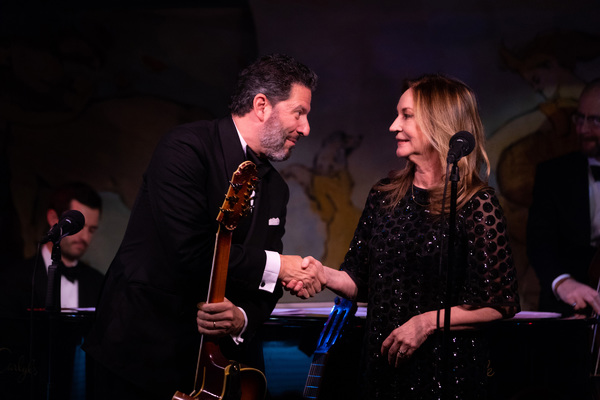 Photo Flash: John Pizzarelli & Jessica Molaskey Take the Stage at Café Carlyle Image