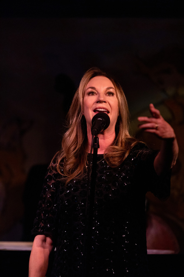 Photo Flash: John Pizzarelli & Jessica Molaskey Take the Stage at Café Carlyle Image