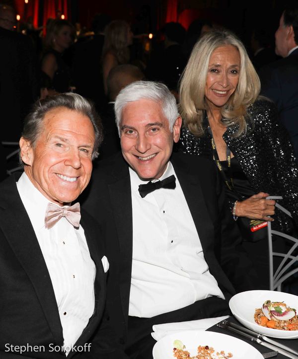 Photo Coverage: Billy Crystal Presented Friars Icon Award by Robert De Niro Image
