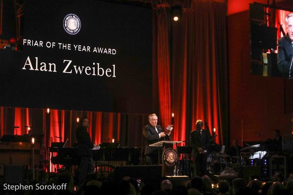 Photo Coverage: Billy Crystal Presented Friars Icon Award by Robert De Niro 