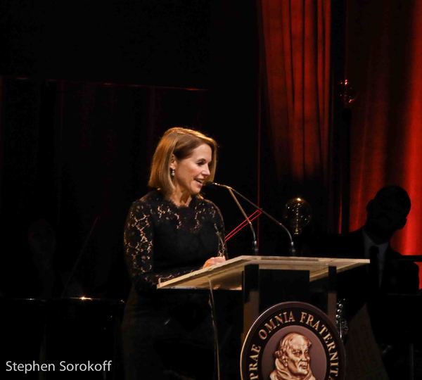 Photo Coverage: Billy Crystal Presented Friars Icon Award by Robert De Niro Image
