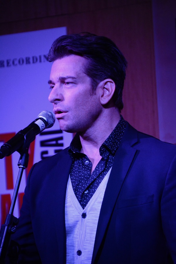 Photo Coverage: PRETTY WOMAN Cast Celebrates Album Release at Barnes and Noble Image