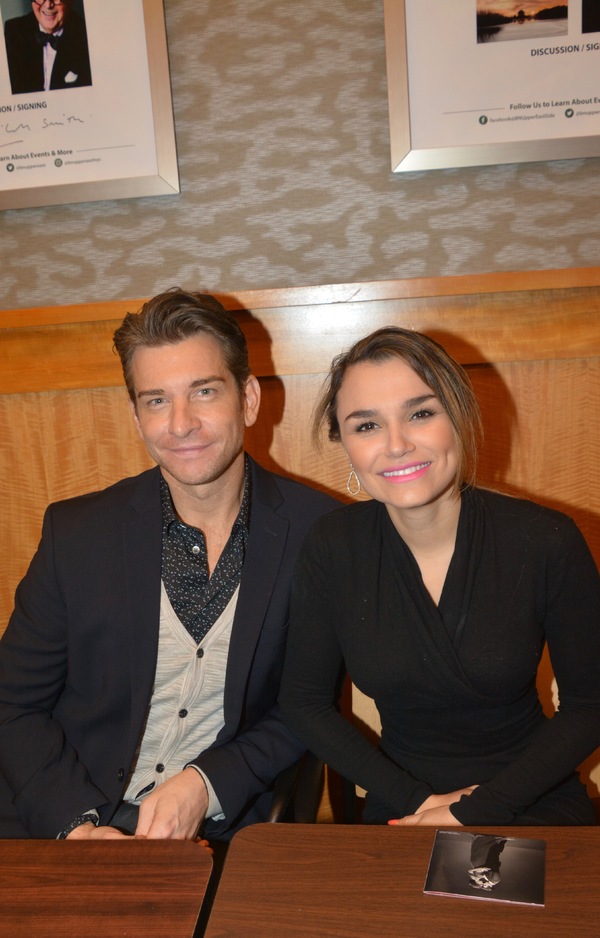 Photo Coverage: PRETTY WOMAN Cast Celebrates Album Release at Barnes and Noble Image