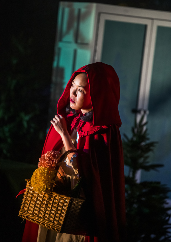 Photo Flash: First Look at PHILIP PULLMAN'S GRIMM TALES at the Unicorn Image