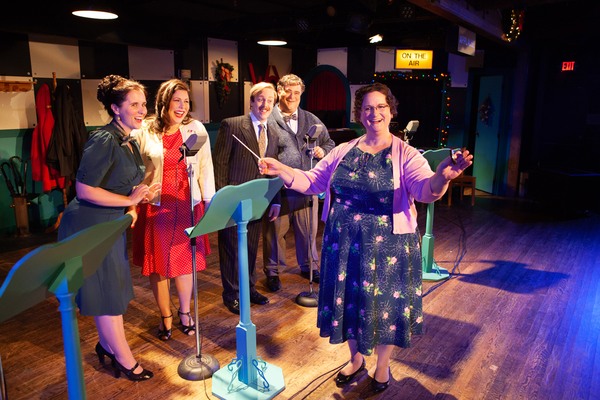 Photo Flash: Swift Creek Mill Theatre Presents A 1940s RADIO CHRISTMAS CAROL Image
