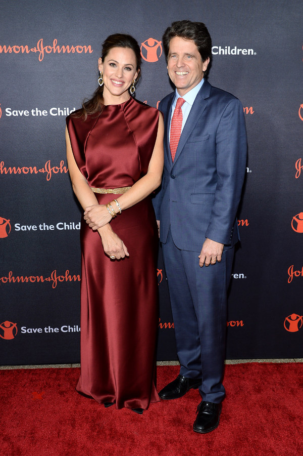 Jennifer Garner and Mark Shriver Photo