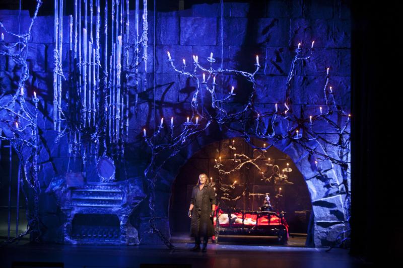 Interview: ILKKA HAMALAINEN is the THE PHANTOM OF THE OPERA at the Finnish National Opera Image