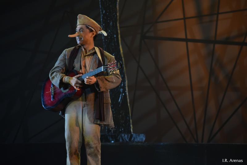 Review Roundup: Critics Weigh In On MULA SA BUWAN; Show Runs Now Thru 11/25 Image