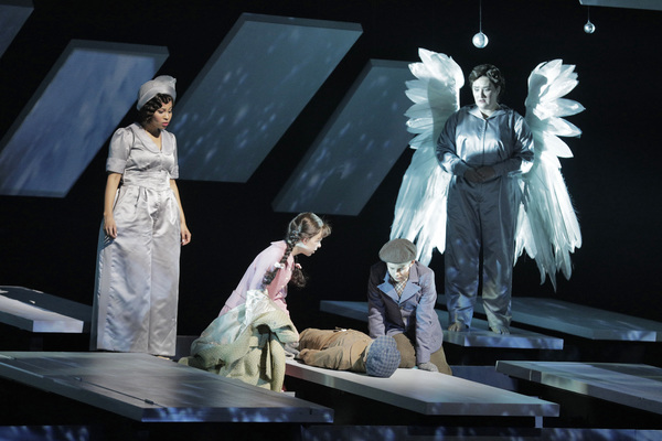Photo Flash: First Look at San Francisco Opera's IT'S A WONDERFUL LIFE 