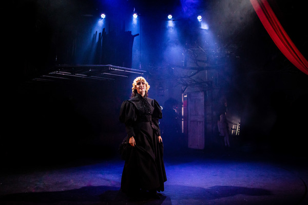 Photo Flash: First Look at Sink the Pink's HOW TO CATCH A KRAMPUS Image