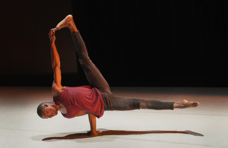 Review: JACOB JONAS TAKES CONTEMPORARY DANCE TO A NEW FEEL, VIBE AND LEVEL OF EXPERTISE at The Wallis Annenberg Center For The Performing Arts 
