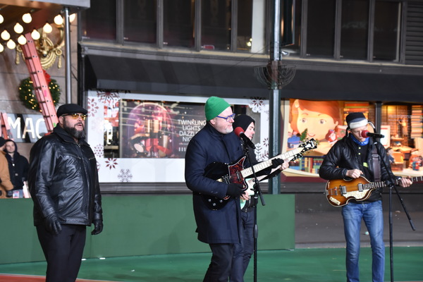 Photo Coverage: The Rockettes, Martina McBride, and More Rehearse for the Macy's Thanksgiving Day Parade! Image