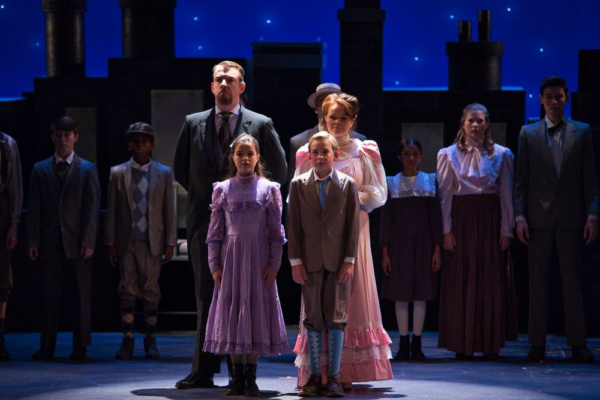 Photo Flash: First Look At Disney's MARY POPPINS JR. At Stages Theatre Company Image