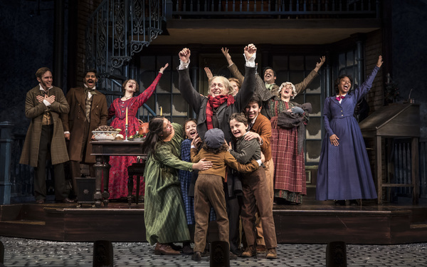 Photo Flash: The Goodman Theatre Presents the 41st Annual Production of A CHRISTMAS CAROL 