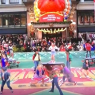 Wake Up With BWW 11/23: Watch Broadway's Thanksgiving Day Parade Performances, and More!  Image